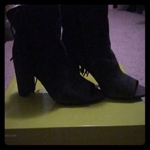 Dark gray fringe open toe booties